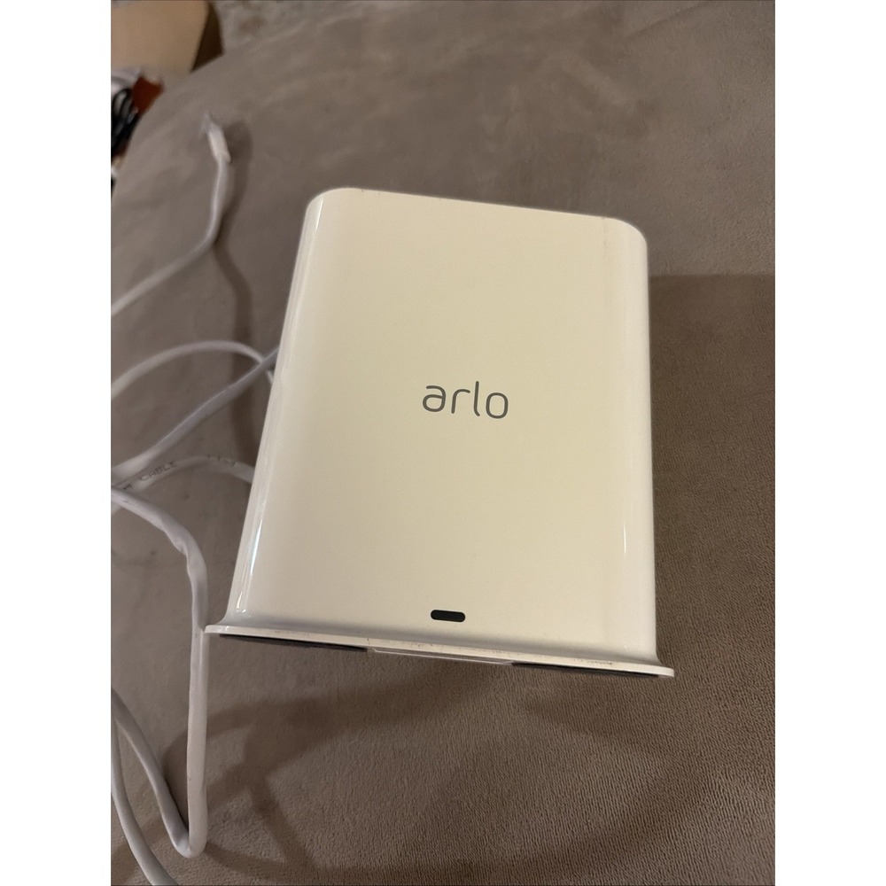 Arlo VMB4540100NAS SmartHub - White No Power Cord